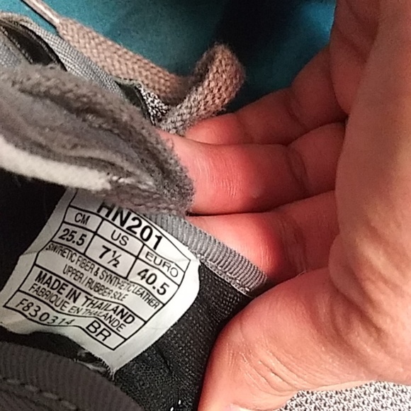 Tiger shoes - Picture 2 of 2